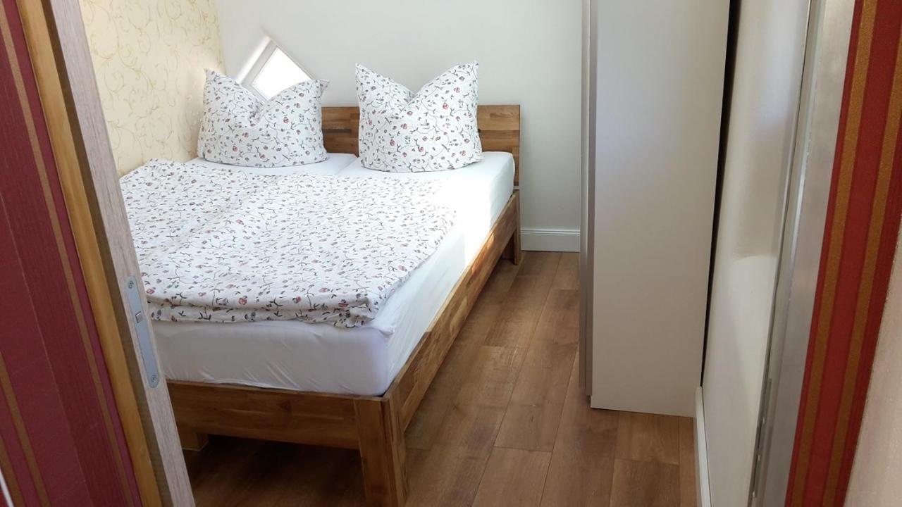 Haus Amelie Apartment Bad Salzungen Bagian luar foto